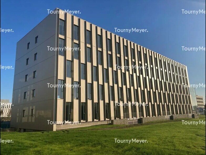 18 Rue Du Bourg Nouveau, Rennes à louer - Photo de l’immeuble – Image 2 sur 5