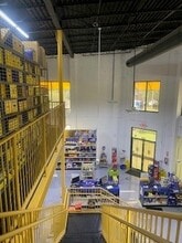 8904 Regents Park Dr, Tampa, FL à louer Photo intérieure– Image 2 sur 4