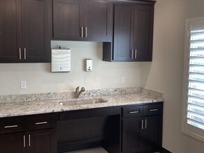 6536 Greatwood Pky, Sugar Land, TX à vendre Photo intérieure– Image 2 sur 4