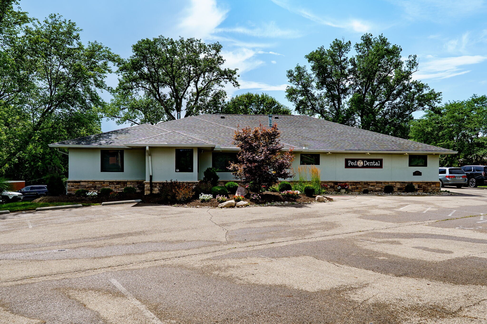 5671 Far Hills Ave, Dayton, OH à vendre Photo de l’immeuble– Image 1 sur 36