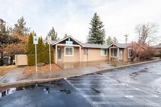 909 SE 2nd St, Bend, OR à vendre Photo de l’immeuble– Image 1 sur 13