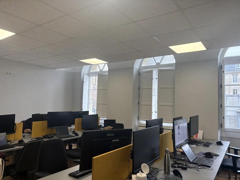 Bureau dans Bordeaux à louer - Photo intérieure – Image 3 sur 16