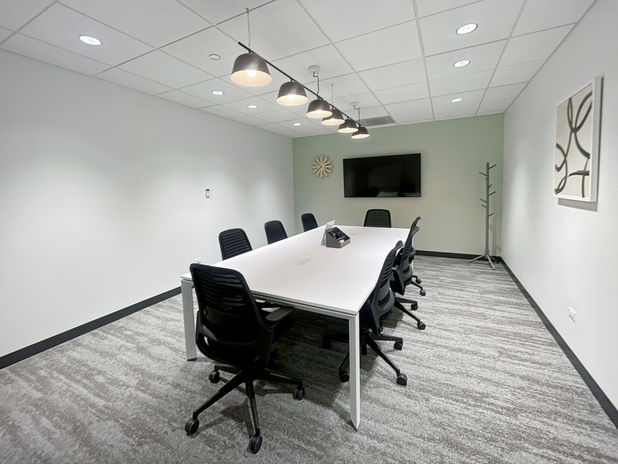 999 Oakmont Plaza Dr, Westmont, IL à louer Photo intérieure– Image 1 sur 19