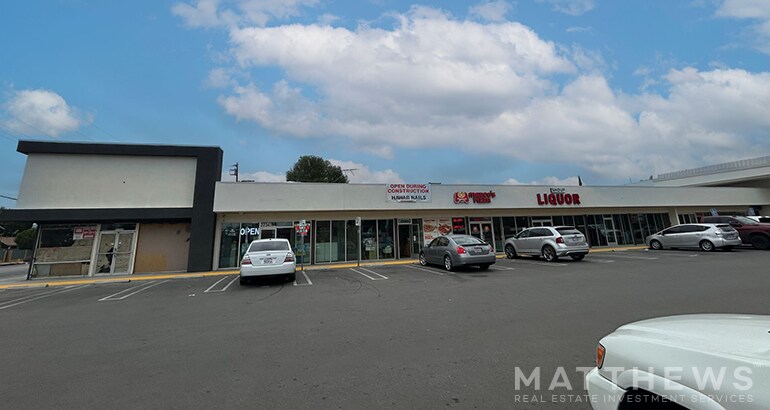22335-22349 Sherman Way, Canoga Park, CA à louer - Photo de l’immeuble – Image 3 sur 4