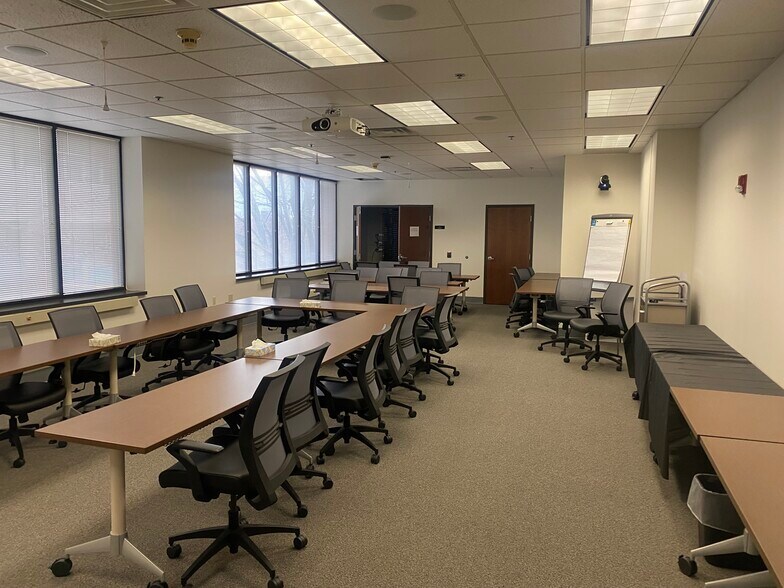 101 W 3rd St, Williamsport, PA à louer - Photo intérieure – Image 2 sur 9