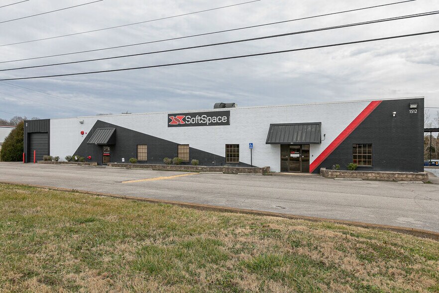 1512 Nashville Hwy, Columbia, TN à louer - Photo de l’immeuble – Image 2 sur 98