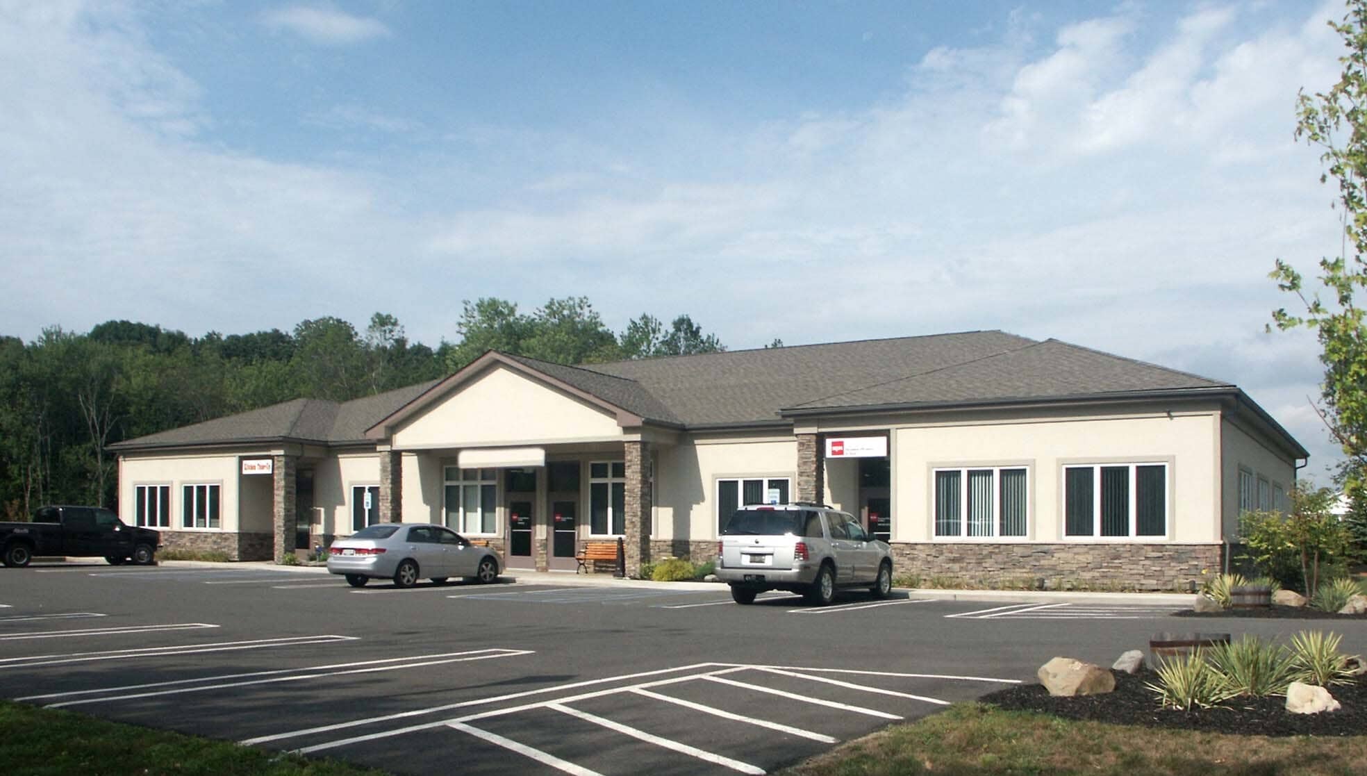 289 N Plank Rd, Newburgh, NY à louer Photo de l’immeuble– Image 1 sur 8