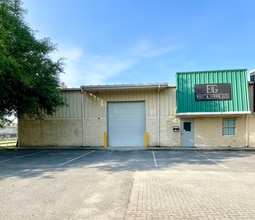 1101 Louisville Rd, Savannah, GA à louer Photo de l’immeuble– Image 1 sur 7