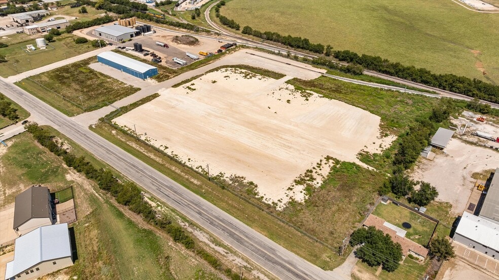 14100 N Highway 171, Cresson, TX à louer - Photo de l’immeuble – Image 2 sur 25