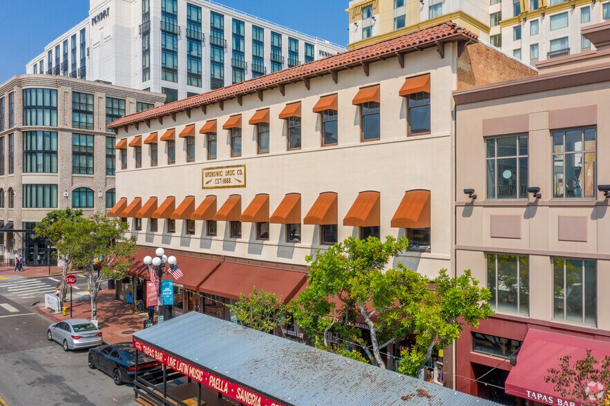 363 5th Ave, San Diego, CA à louer - Photo de l’immeuble – Image 3 sur 7
