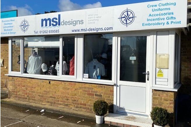 Woodlands Avenue, Poole à louer Photo de l’immeuble– Image 1 sur 3