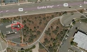 2760 Eureka Way, Redding, CA à vendre - Photo principale – Image 1 sur 1