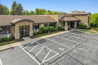 Plus de détails pour 2090-2108 Continental Dr, West Bend, WI - Bureau à vendre