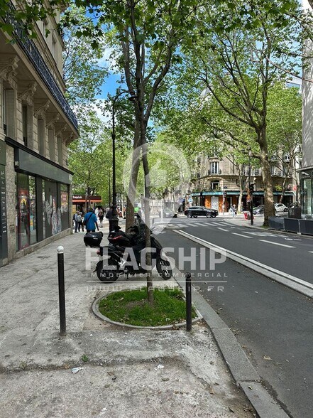 Local commercial dans Paris à louer - Photo de l’immeuble – Image 1 sur 8