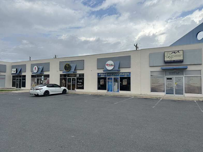 1328 S Jackson Rd, McAllen, TX à louer - Photo de l’immeuble – Image 3 sur 5