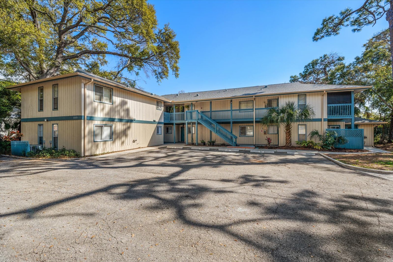 1113 Ohio Ave, Dunedin, FL à vendre Photo principale– Image 1 sur 30