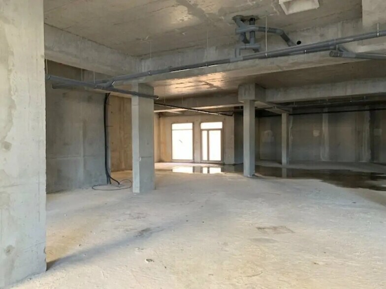 Local commercial dans Avignon à vendre - Photo intérieure – Image 2 sur 11