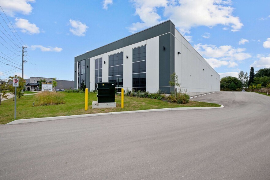 110 Goddard Cres, Cambridge, ON à louer - Photo de l’immeuble – Image 3 sur 7