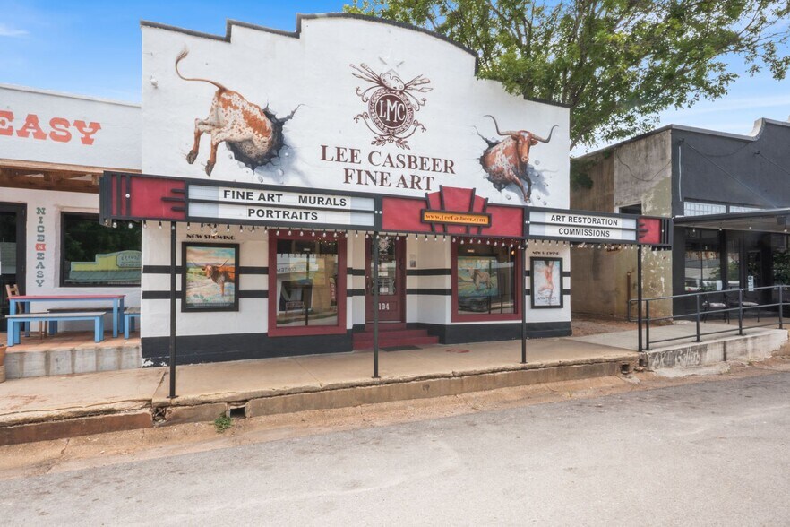 104 Nugent Ave, Johnson City, TX à vendre - Photo de l’immeuble – Image 2 sur 35