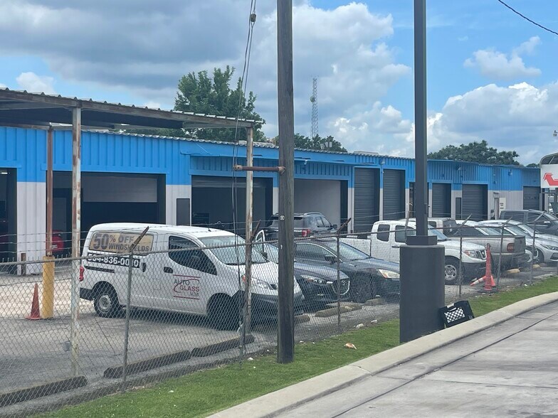 8056 Airline Hwy, Baton Rouge, LA à louer - Photo de l’immeuble – Image 2 sur 7