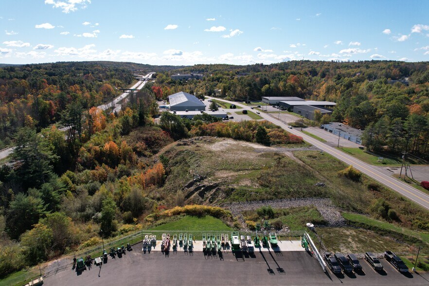 53 Leighton Rd, Augusta, ME à louer - Photo de l’immeuble – Image 3 sur 4