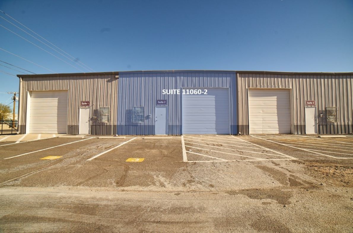 10893 Dyer St, El Paso, TX à louer Photo de l’immeuble– Image 1 sur 14