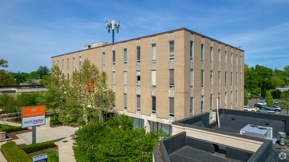 4400 N High St, Columbus, OH à louer - Photo de l’immeuble – Image 3 sur 8