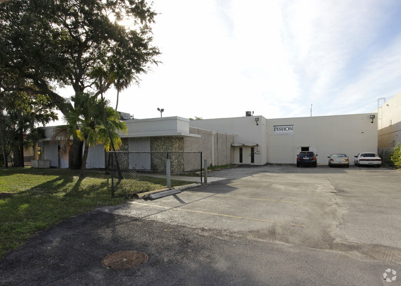 462 W 84th St, Hialeah, FL à louer - Photo de l’immeuble – Image 3 sur 17