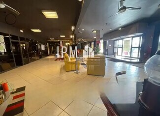 Plus de détails pour Local commercial à louer