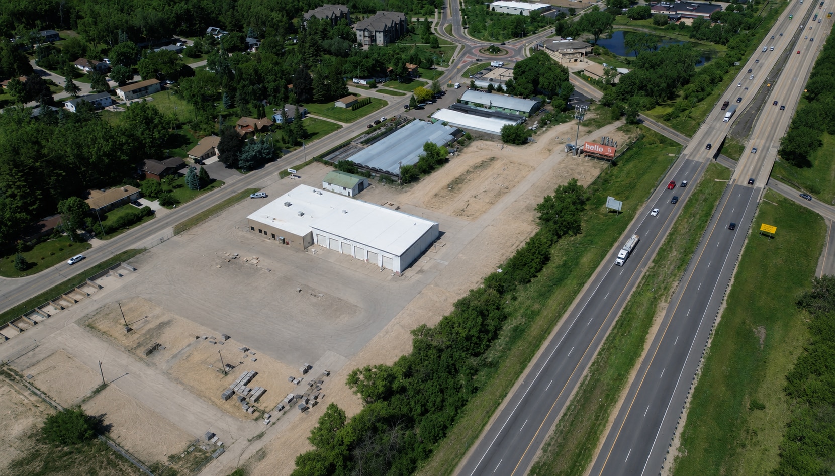 6371-6399 Nesbitt Rd, Madison, WI à louer Photo intérieure– Image 1 sur 2
