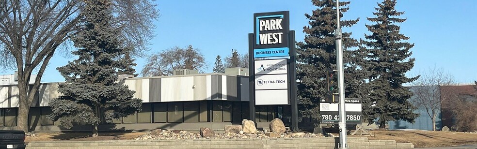 14904 123rd Ave NW, Edmonton, AB à vendre - Photo de l’immeuble – Image 3 sur 6