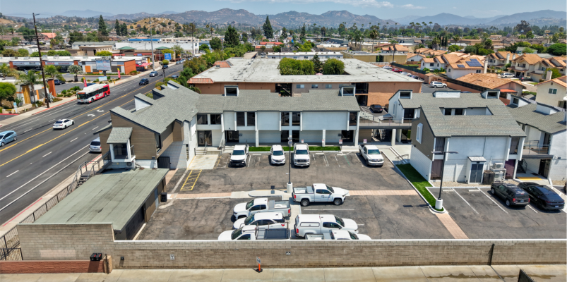 535 Broadway, El Cajon, CA à louer - Photo de l’immeuble – Image 3 sur 4
