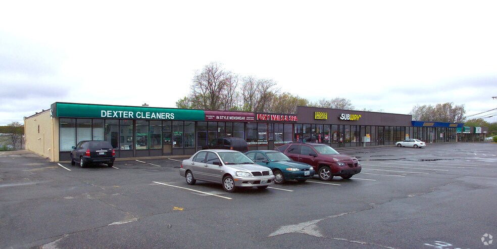 1201-1205 Fall River Ave, Seekonk, MA à louer - Photo de l’immeuble – Image 3 sur 15