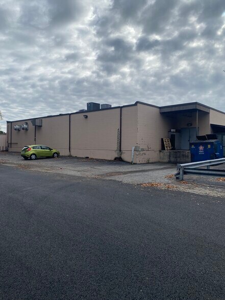 821 Tiogue Ave, Coventry, RI à vendre - Photo de l’immeuble – Image 3 sur 10