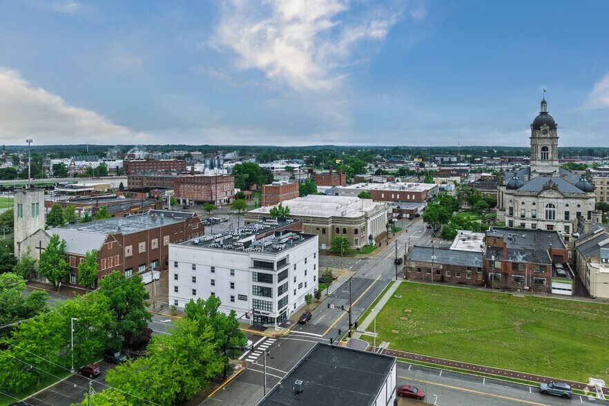 301 NW 3rd St, Evansville, IN à vendre - Aérien – Image 3 sur 11