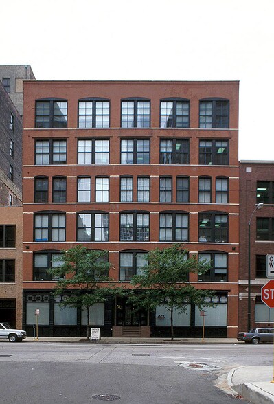 216 S Jefferson St, Chicago, IL à louer - Photo de l’immeuble – Image 3 sur 64