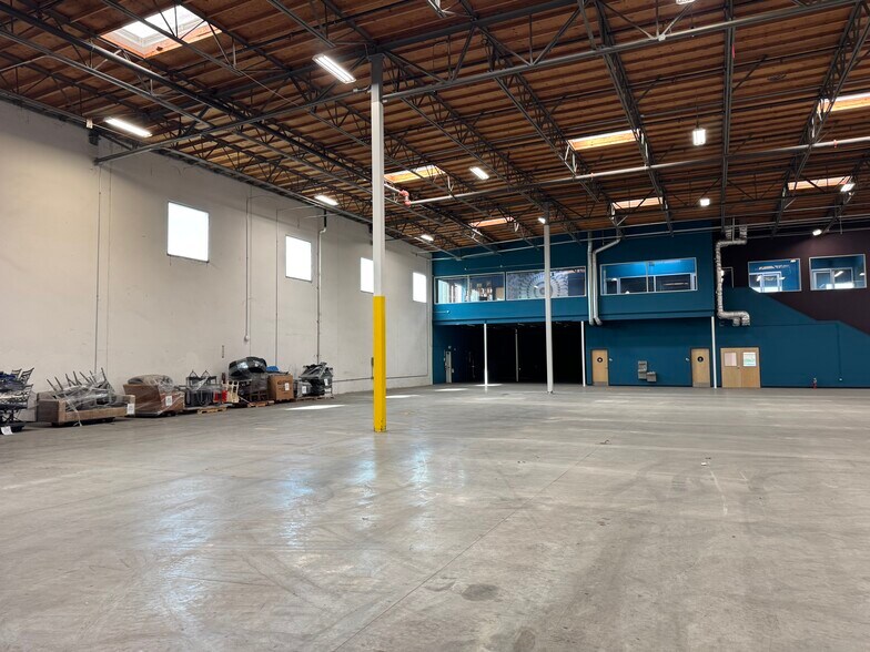 21010 S Figueroa St, Carson, CA à louer - Photo de l’immeuble – Image 3 sur 18