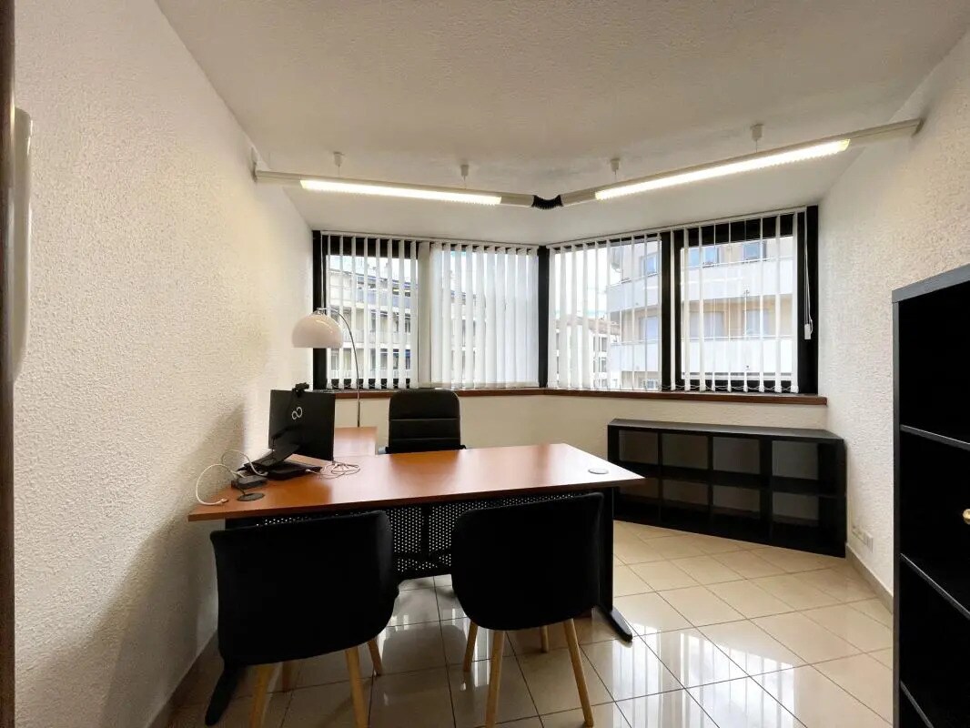 Bureau dans Saint-Raphaël à louer Photo intérieure– Image 1 sur 13