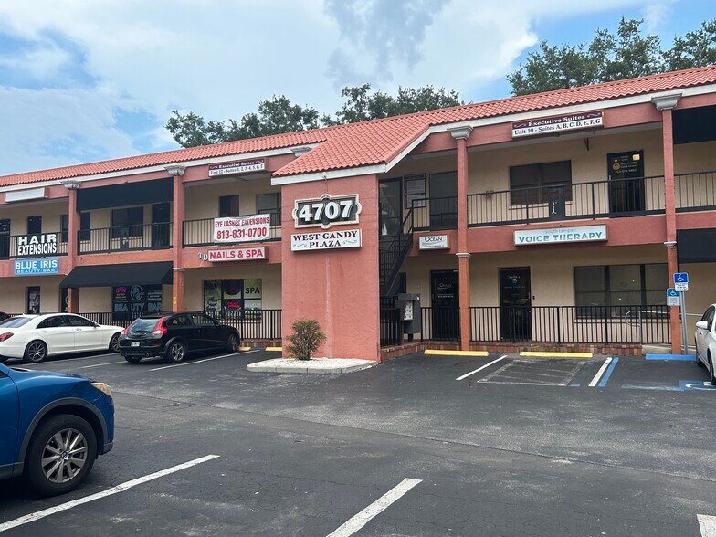 4707 W Gandy Blvd, Tampa, FL à louer - Photo de l’immeuble – Image 3 sur 17