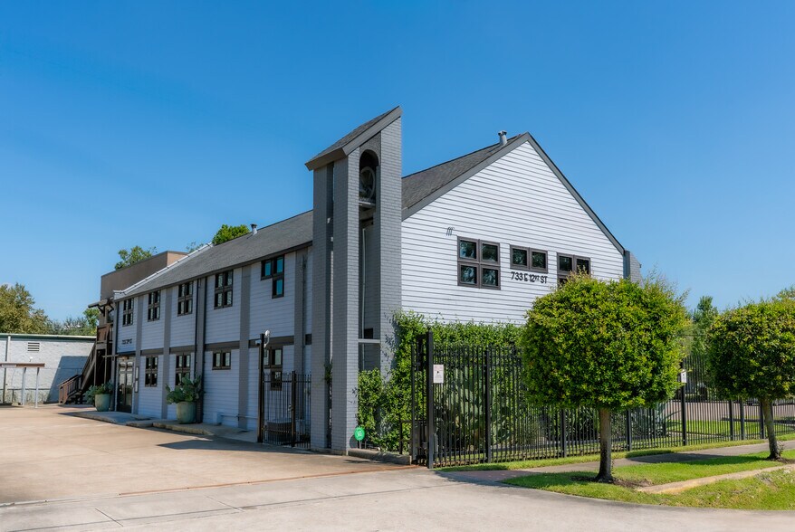 733 E 12th 1/2 St, Houston, TX à vendre - Photo de l’immeuble – Image 2 sur 20