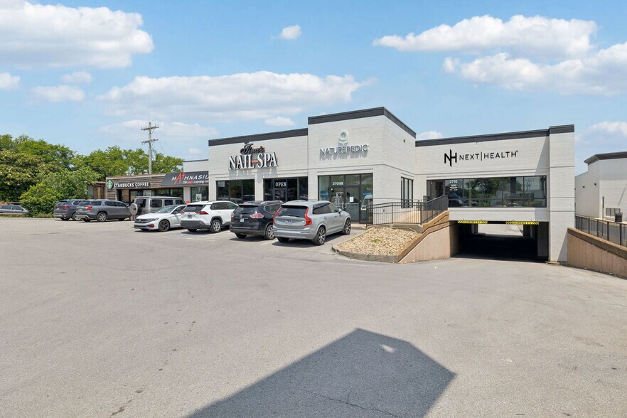 3708 Hillsboro Pike, Nashville, TN à vendre - Photo de l’immeuble – Image 1 sur 5