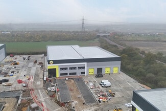 Plus de détails pour Chelmsford Rd, Rayleigh - Industriel/Logistique à louer