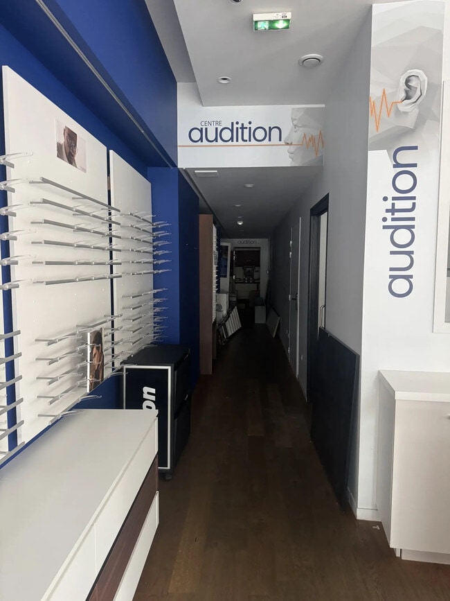 Plus de détails pour Place Du Président Thomas Woodrow Wilson, Toulouse - Local commercial à louer