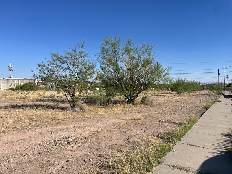 2518 Partello St, El Paso, TX à vendre - Photo de l’immeuble – Image 3 sur 5