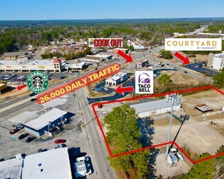 Plus de détails pour 110 N Fourth St, Spring Lake, NC - Local d'activités à louer