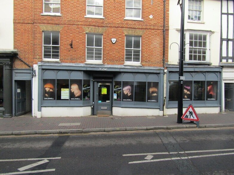 40-42 High St, Newport Pagnell à louer - Photo de l’immeuble – Image 1 sur 3