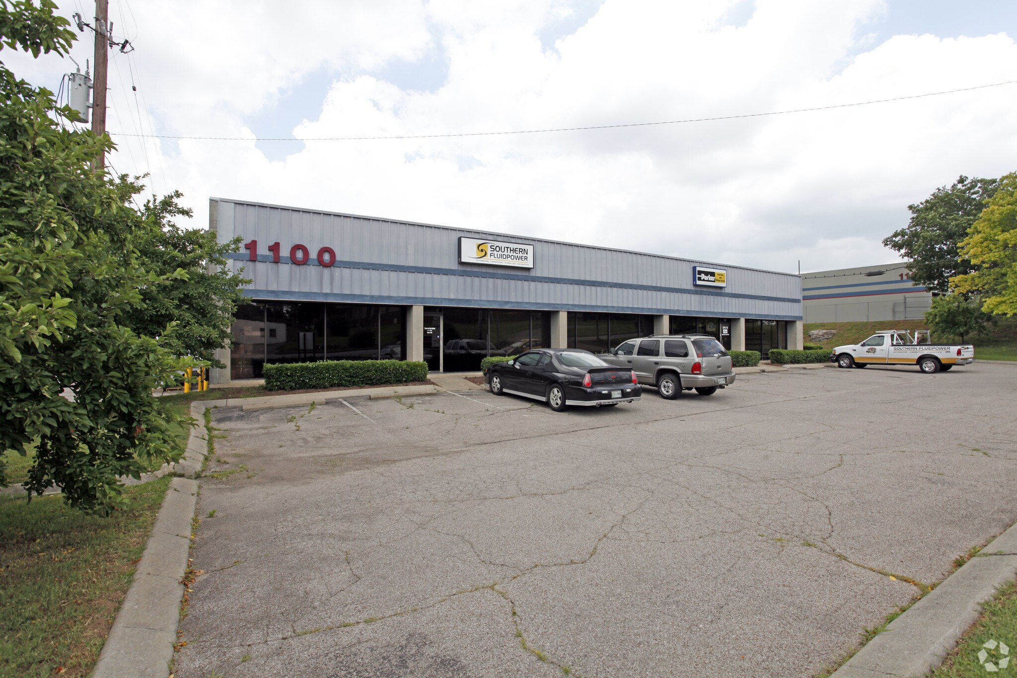 1100-1120 Elm Hill Pike, Nashville, TN à louer Photo principale– Image 1 sur 15