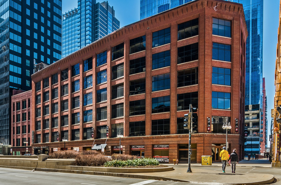 180 N Wacker Dr, Chicago, IL à louer - Photo de l’immeuble – Image 3 sur 19