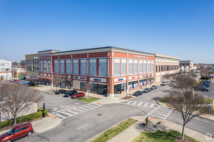 4410 E Claiborne Sq, Hampton, VA à louer - Photo de l’immeuble – Image 3 sur 15