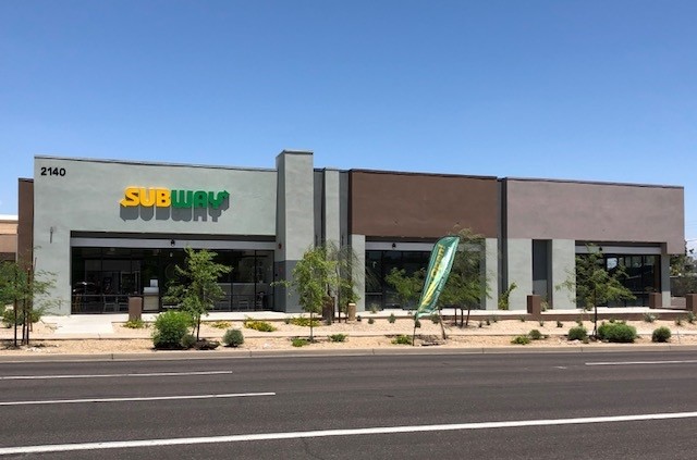 2140 E Cactus Rd, Phoenix, AZ à vendre - Photo principale – Image 1 sur 13